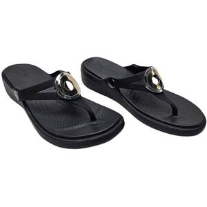 Crocs Sanrah Circle Black Silver Flat Sandals Slip On Women’s SIZE 4 Flip Flops